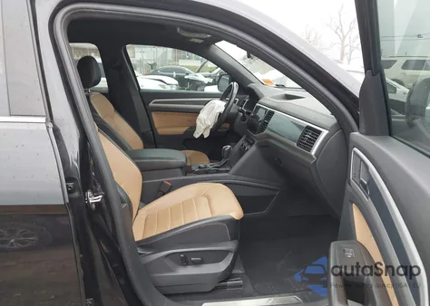 2022 Volkswagen Atlas Cross Sport 3.6L V6 Sel Premium R-Line from USA, damaged, VIN 1V2FE2CAXNC210993